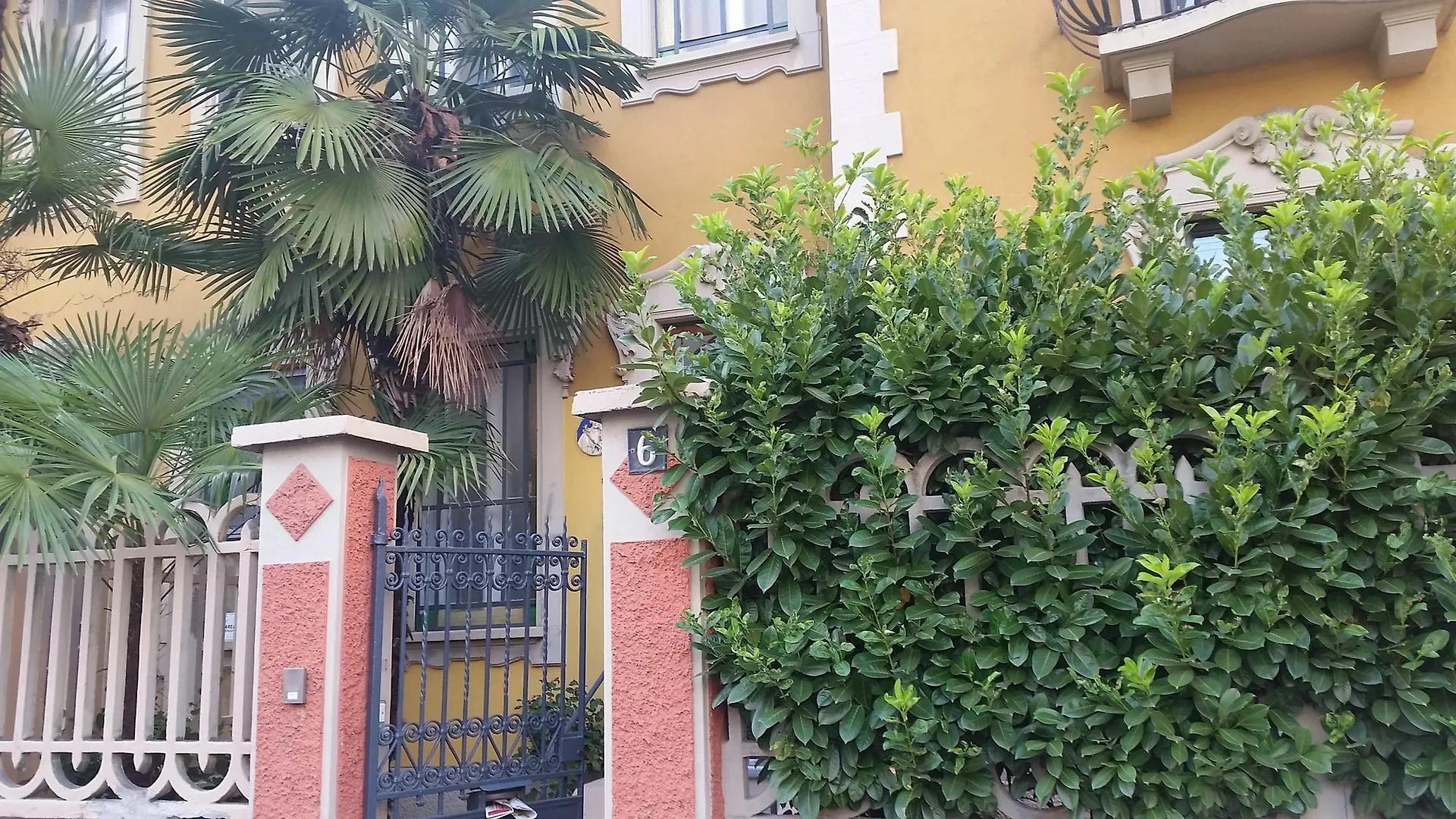 Casa Liberty Villa Milan